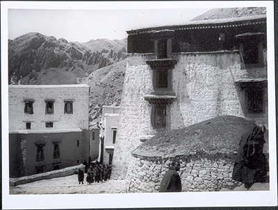 Monastic buildings of Drepung monastery