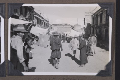 Street in Lhasa near Barkhor