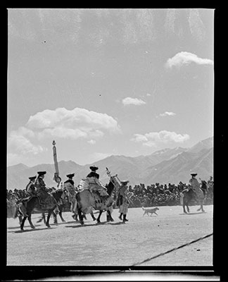 Yaso Generals on horse back at Trapshi Tsisher near Lhasa