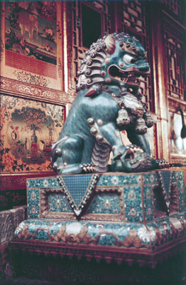 Chinese lion guarding one of the Norbu Lingka palaces
