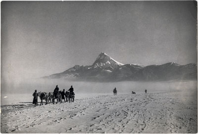 Chomolhari at dawn