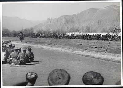Riders and spectators at Dzonggyap shambe