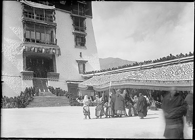Performers at Tse Gator, Potala