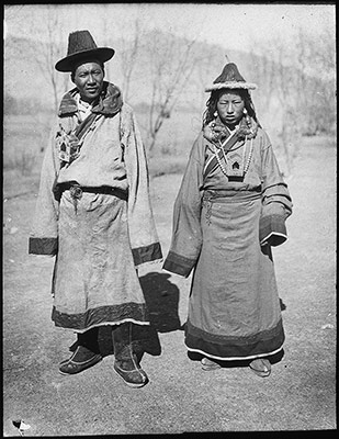 Golok man and his wife