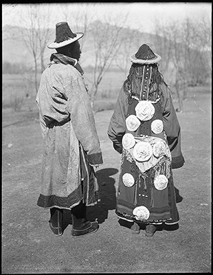 Golok man and his wife