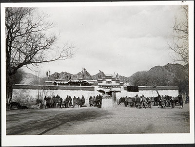 Entrance to the Doring house, Gyantse