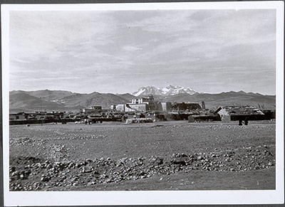 Settlement and fort at Phari