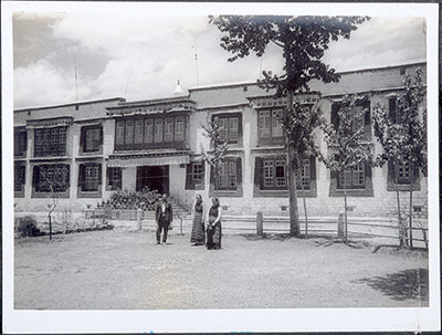 Tonyot Tsering and Mary Taring outside Tsarong house