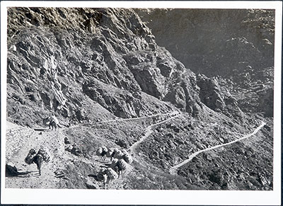 Mountain trail leading up to the Jelap La pass