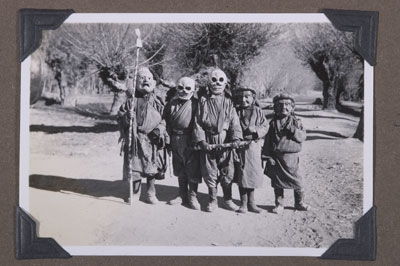 Mummers in Dekyi Lingka