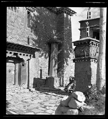 East inscription pillar at Zhwa'i lhakhang