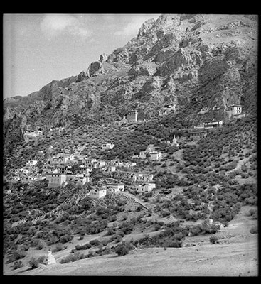 Hermitages, shrines and temples of Dra Yerpa