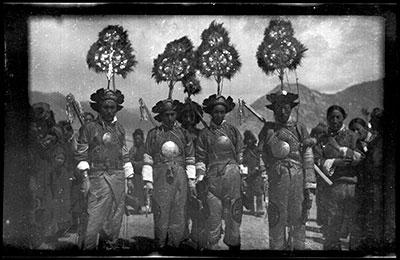 Soldiers dressed in ancient military costume