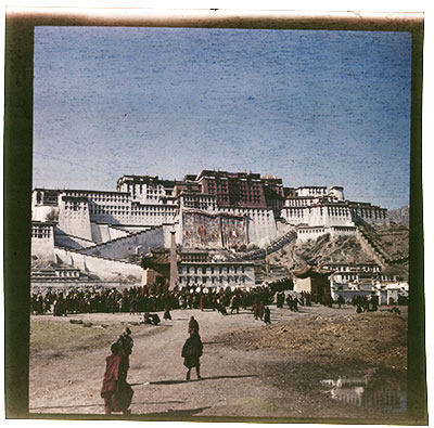 Potala displaying Koku banner during Sertreng