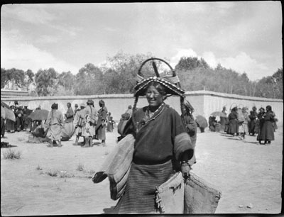 Prize winners at Gyantse Gun and Arrow competition