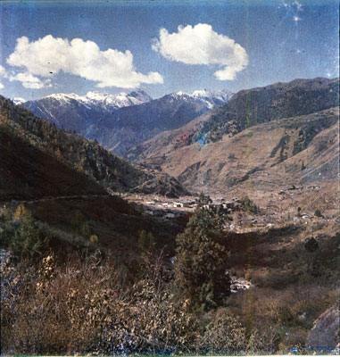 Yatung seen from northern approach