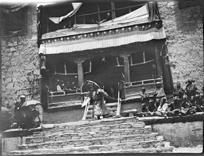 Ceremony at Tengoling Monastery