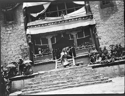 Ceremony at Tengoling Monastery