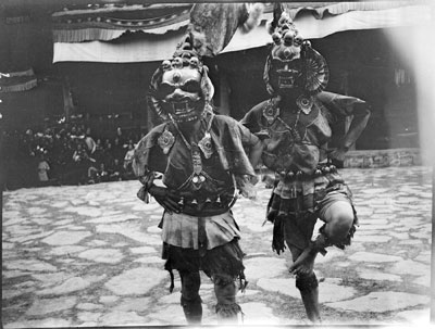 Ceremony at Tengoling Monastery