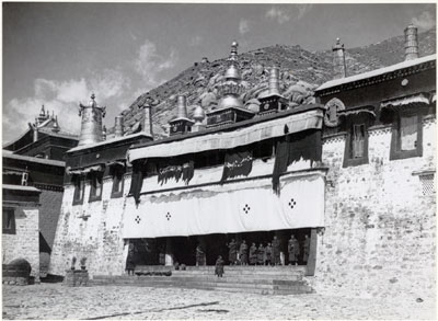 Assembly Hall in Sera