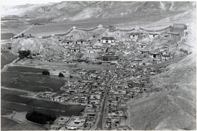 Gyantse seen from dzong