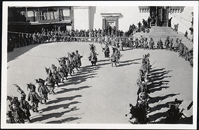 Dance by soldiers wearing ancient armour
