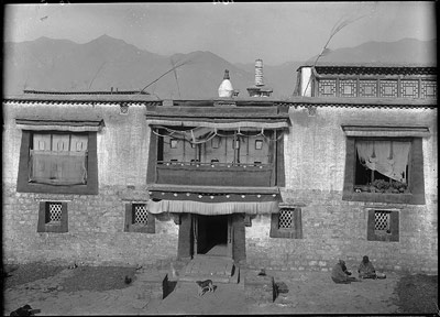 Bang-gye-shar Mansion, Lhasa