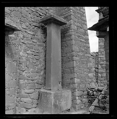 East pillar at Zhwa&rsquo;i Lha-khang.