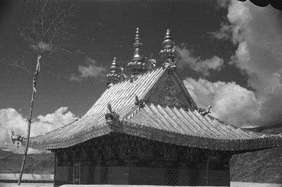 Neame Golden roof of 13th Dalai Lama&rsquo;s shrine
