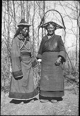 A Golok woman and a Tsang woman in park in Lhasa