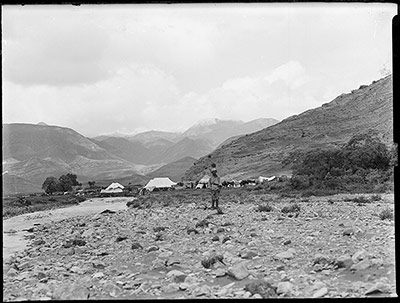Bell's camp near Lhundrub Dzong