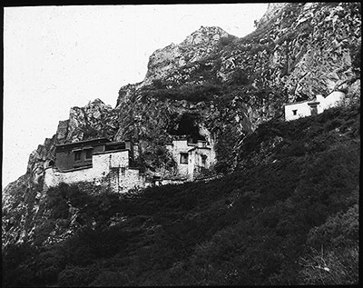 Dra Yerpa Monastery
