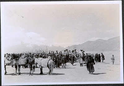 Mounted Nobles and Zimchongpa at Trapshi