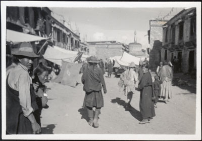 Street in Lhasa near Barkhor