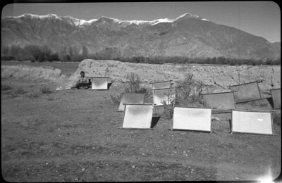 Paper drying in Lhasa