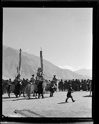 Yaso Generals on horse back at Trapshi Tsisher near Lhasa