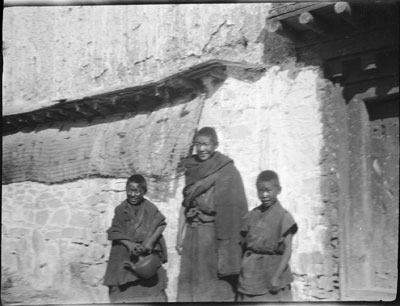 Young monks at Palkhor Chode