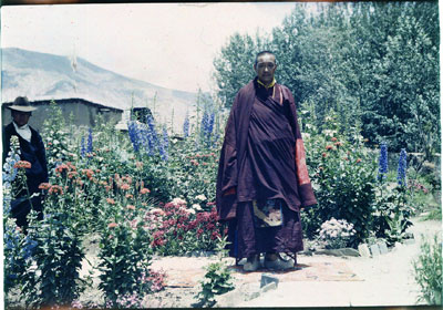 Phalha Dronyer Chenpo in the Dekyi Lingka garden