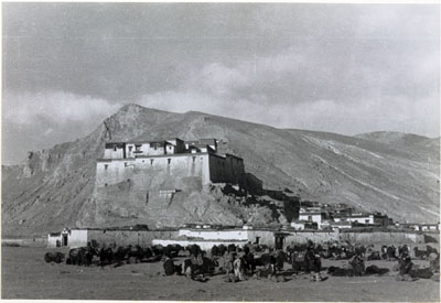 Nagartse Dzong