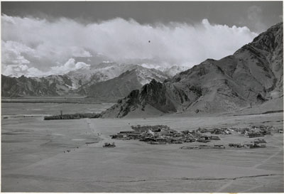 Chiri Sur and Tamba in Lhasa valley